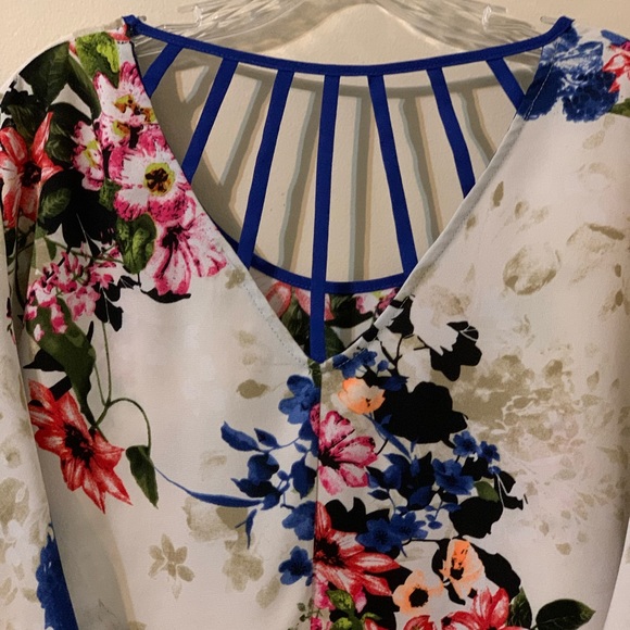 Floral Top size XL by BOBEAU - Picture 10 of 14